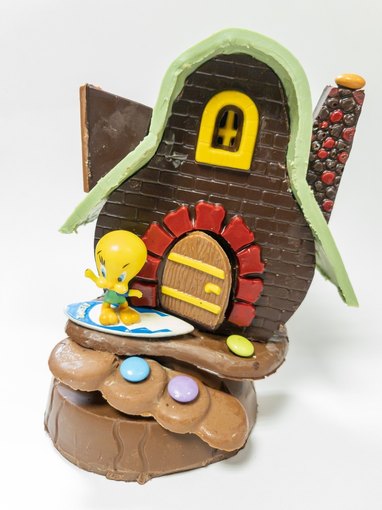 Pasqua artesania: casa gran de xocolata